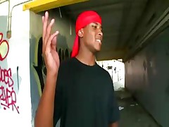Homo black boy sucks down on white shlong in some alleyway